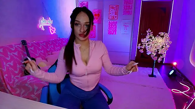 liana_letrim_066's Live XXX Chat