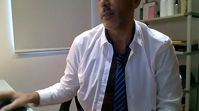 66MA69: απευθείας συνομιλία ΧΧΧ