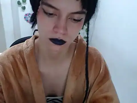 Онлайн чат XXX seraphina_31
