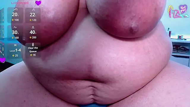 צ'אט XXX בשידור חי של Lillytits