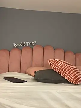 KendalMilleer's Live XXX Chat