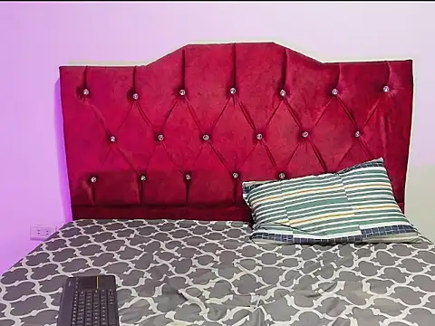 Chatroom XXX en direct de Amara_Lee11