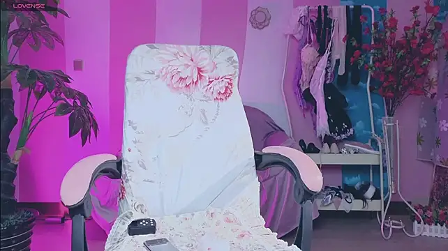 lililuo 现场XXX聊天