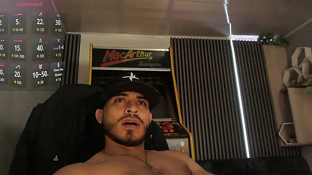 Bastian_MCcormick Chat XXX live