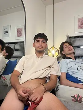 max_and_ander live XXX chat