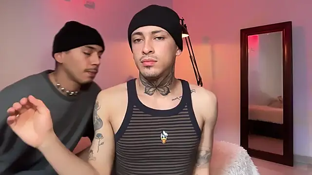 Chat XXX ao vivo de Noah_and_Steven