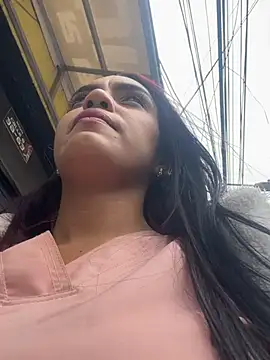 Sara-77 现场XXX聊天