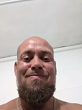 Show modela Amid7 na web-kameri