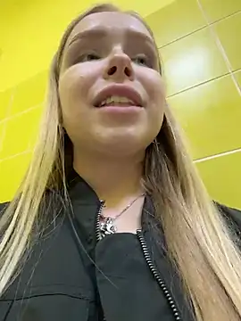 Liza_risky Adlı Modelin Canlı XXX Sohbeti