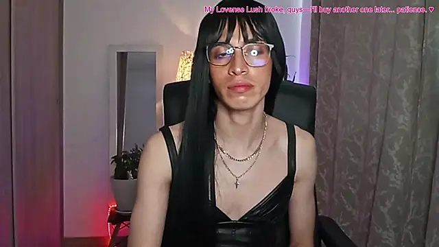 Andy_Roses live XXX chat