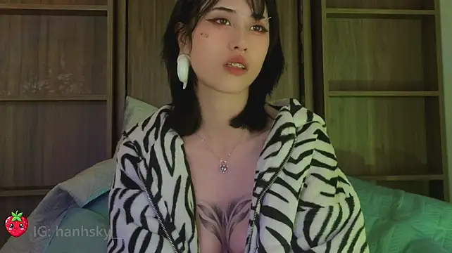 HannahSky_ Obrolan Langsung XXX