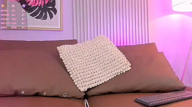 Chat +18 de Nahiaraa__ ao vivo