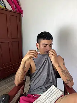 sorry-mom69 Show in webcam