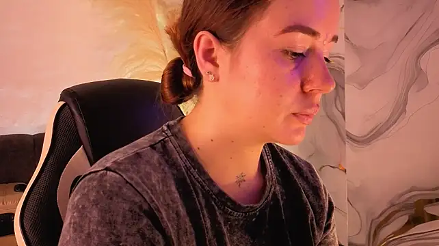 AlliceLover's Live XXX Chat