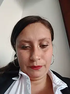 Show modela LIA--23 na web-kameri