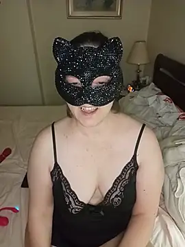 NinaMou 现场XXX聊天