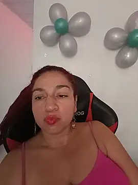 Tumilf's Live XXX Chat