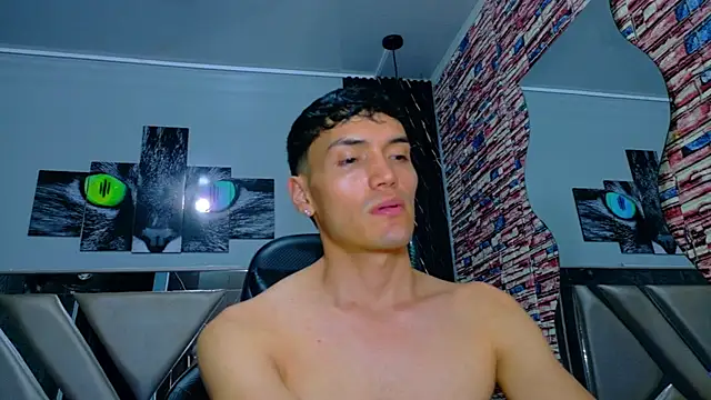 Aron_Darkx লাইভ XXX চ্যাট