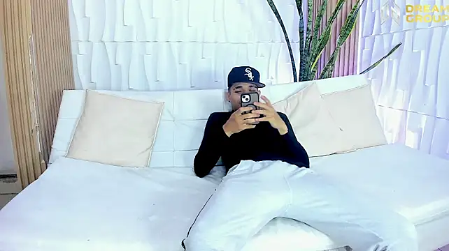 Chatroom XXX en direct de AmazingPartys