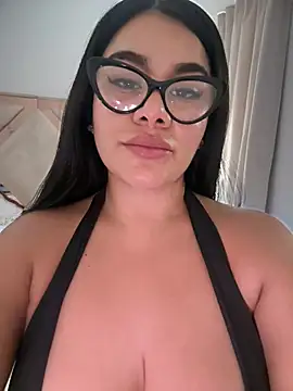 Issane_Peru élő XXX-chatje