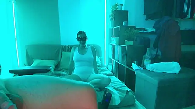 Squirtingcouple9094 在線直播表演