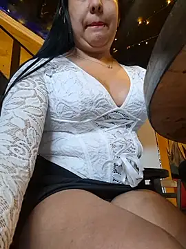 Chat +18 de keny__a ao vivo