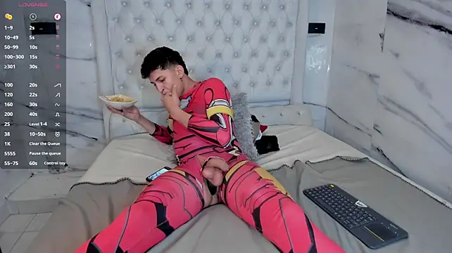 Chatroom XXX en direct de Axel_Romanov