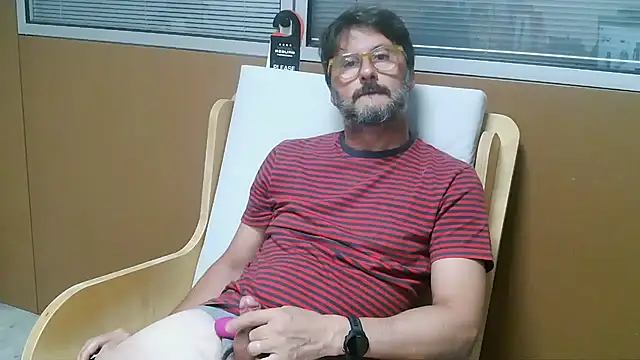 Cellino4 Adlı Modelin Web Kamerası Şovu