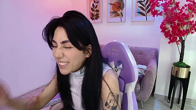 دردشة Rainy_doll الجنسية المباشرة