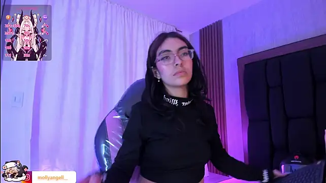 Molly_A Live XXX-chat
