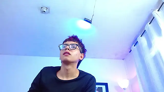 alexcum_18 Chat XXX live