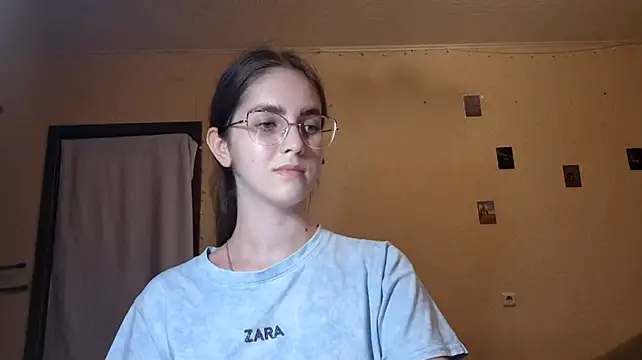 Chat XXX en directo de Katelemon