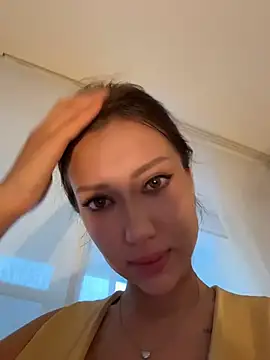 Musae Adlı Modelin Canlı XXX Sohbeti