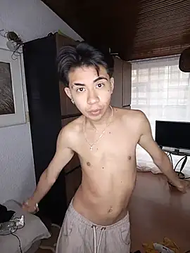 Show modela Nicolas_moon na web-kameri