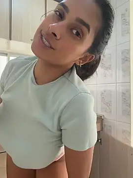 LunaHeat live XXX chat