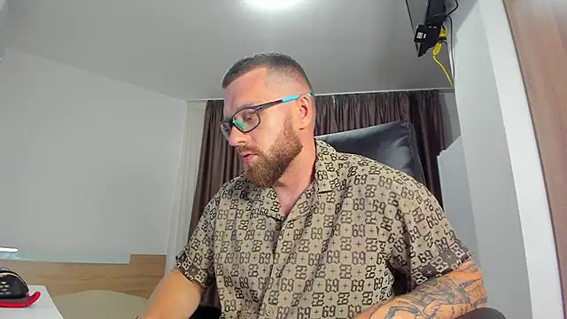 Вебкам-шоу Findom_guy