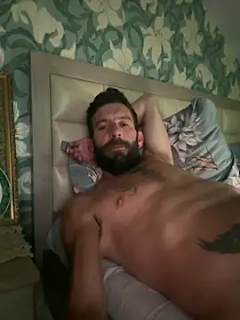 Czat XXX na żywo – Michel_huge