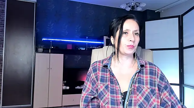 Lucky_Milf – Live XXX-chat