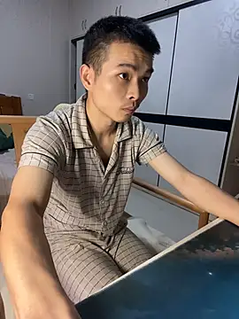 gutou001's Webcam Show