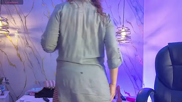 Violetamoon669 即時 XXX 聊天