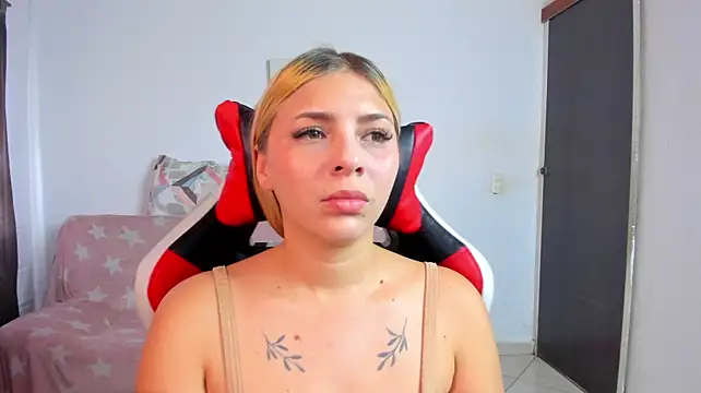 Chat XXX en directo de lana-rosse