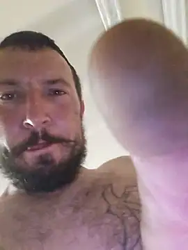 UncutHammer69 Adlı Modelin Canlı XXX Sohbeti