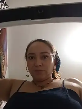 SabrinaVantress Adlı Modelin Canlı XXX Sohbeti