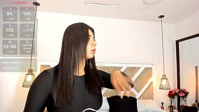 ZiaCalifa XXX чат на живо