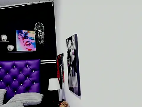 צ'אט XXX בשידור חי של angellyhorny