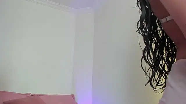 Czat XXX na żywo – canelleGarces