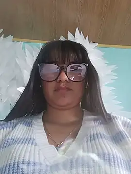 Chat XXX en directo de Emily-7