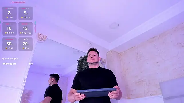 Izui_Pierce Chat XXX in diretta