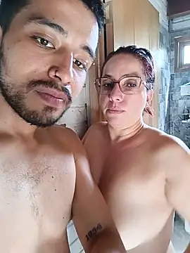 دردشة Mommy_Dirty_Boy الجنسية المباشرة