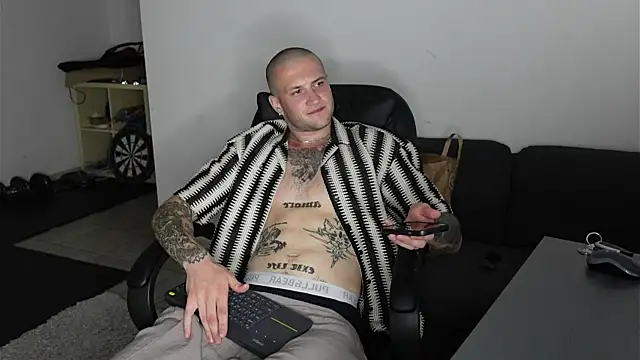 Show modela Igor_Wilde na web-kameri